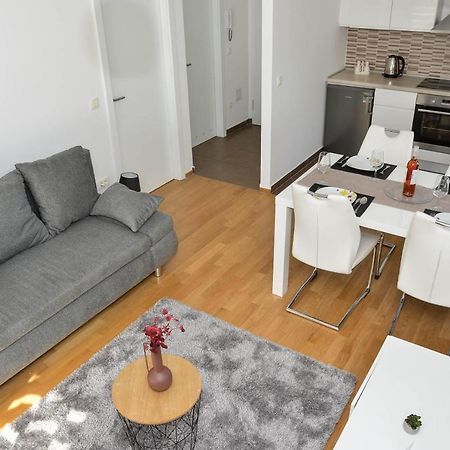 Apartment Leon Sa Privatnim Parkingom Задар Екстериор снимка