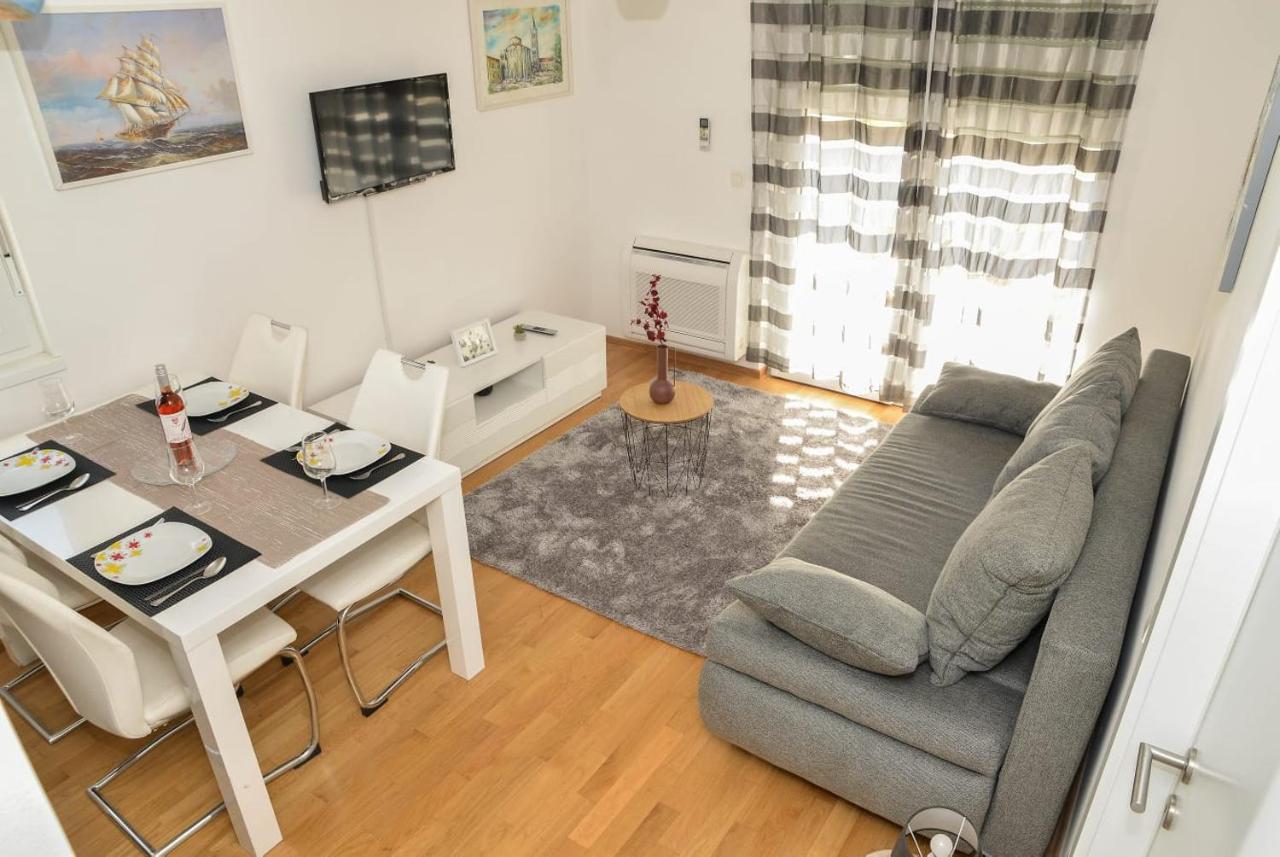 Apartment Leon Sa Privatnim Parkingom Задар Екстериор снимка